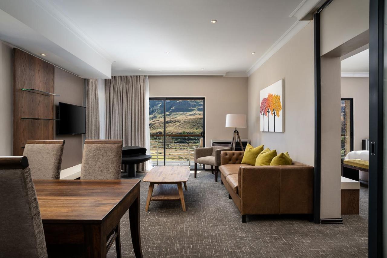 Premier Resort Sani Pass Himeville Exteriör bild