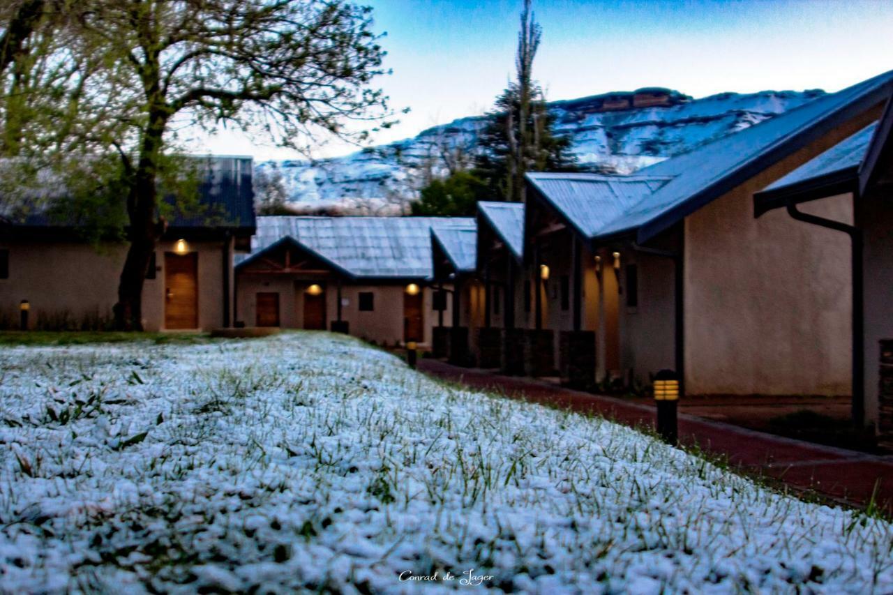 Premier Resort Sani Pass Himeville Exteriör bild